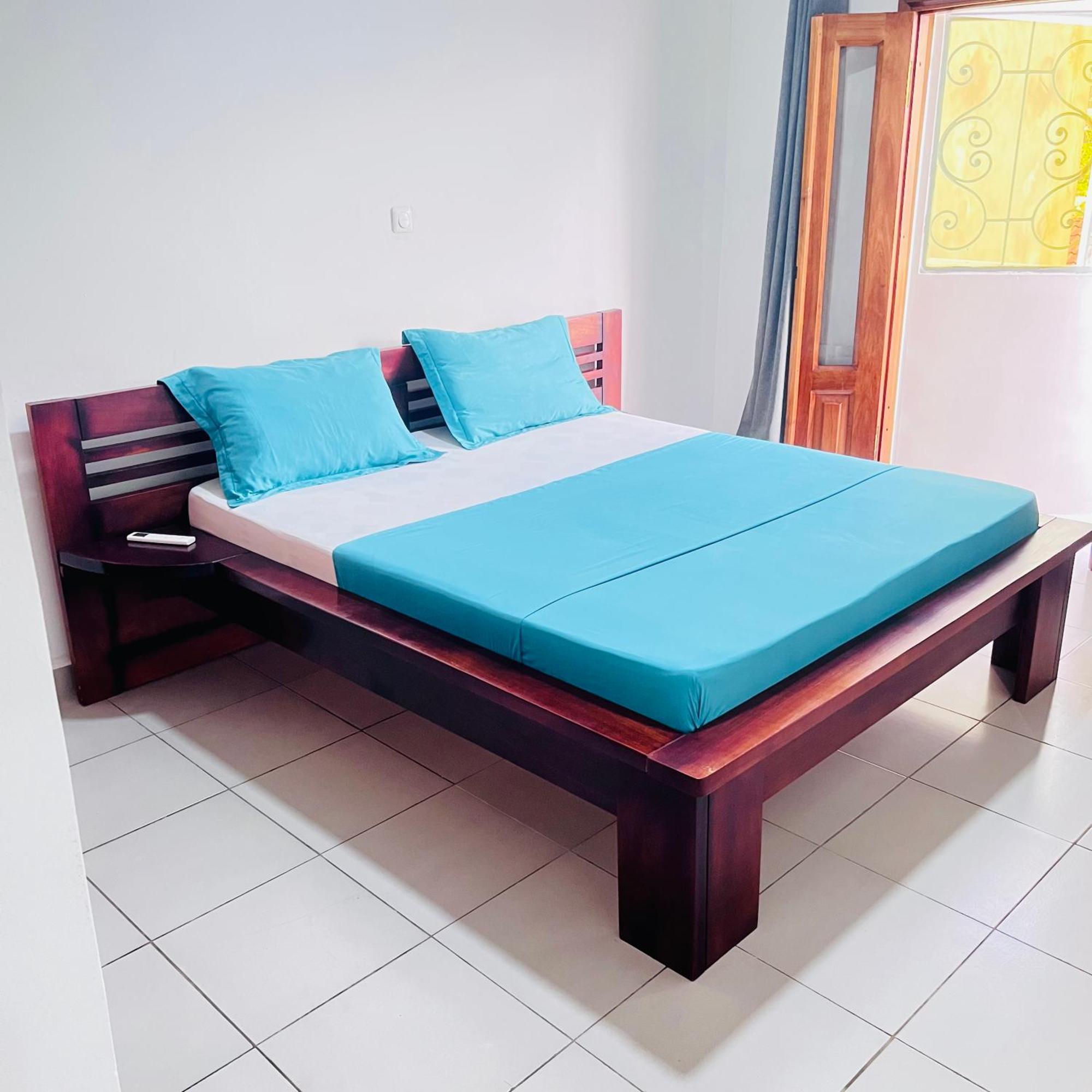 Studio meublé haut standing, Wifi, TV - Yaoundé, Omnisports Esterno foto