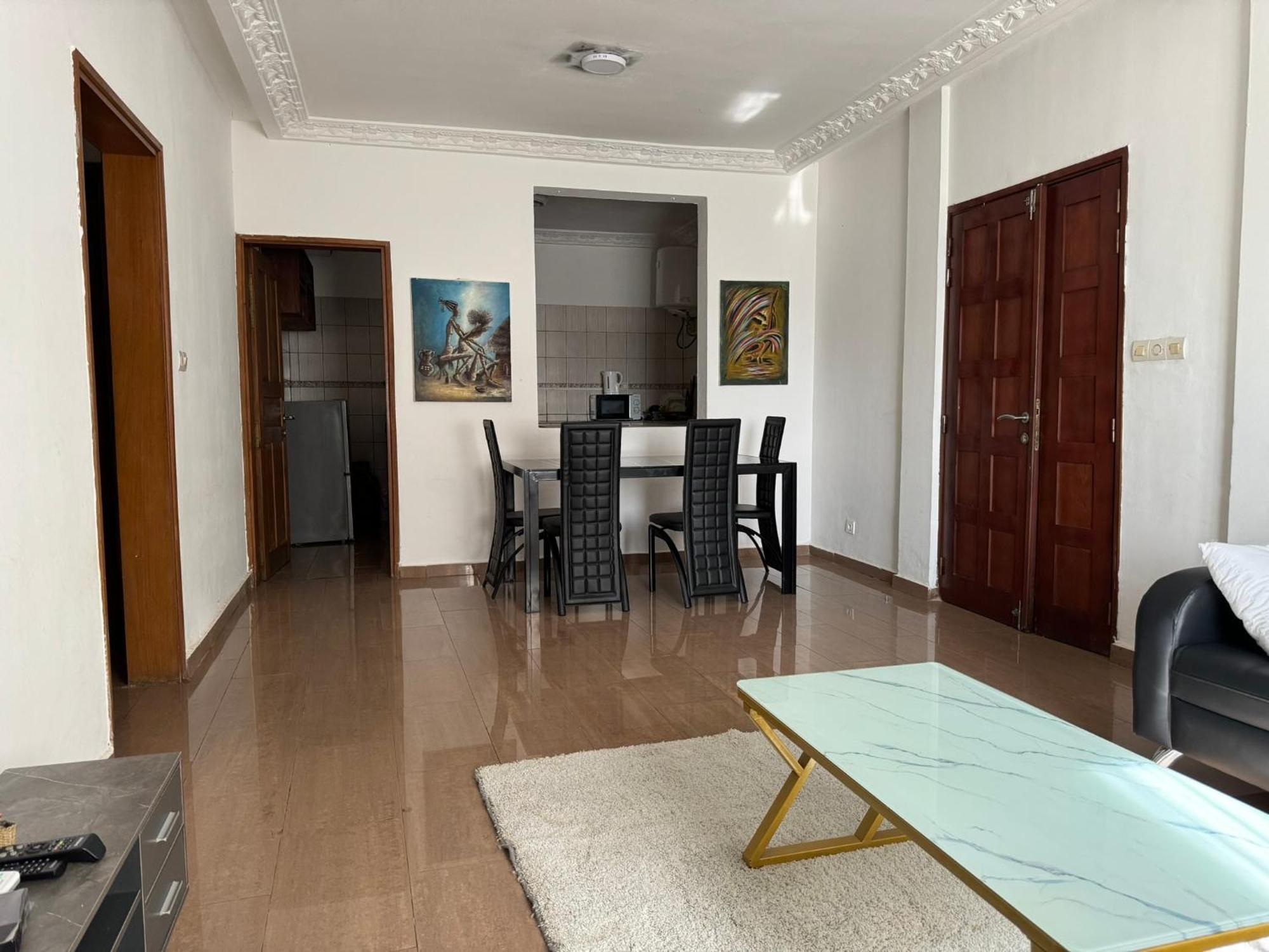 Studio meublé haut standing, Wifi, TV - Yaoundé, Omnisports Esterno foto
